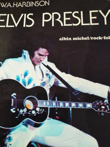 z30510bookelvis.jpg