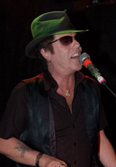 holliwood brats,glimmer,hooveriii,terry reid,coathangers,hot chickens,corals,michel lancelot,gene vincent + johnny meecks