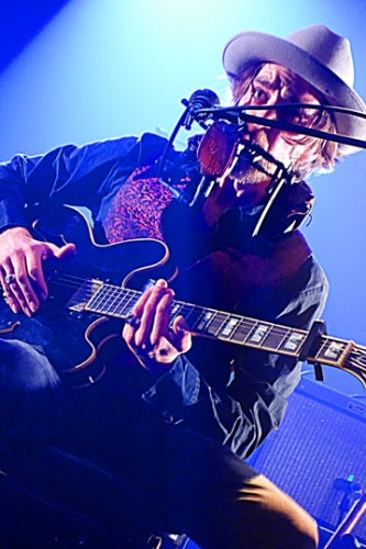 andrew gabbard,jerron paxton,dirty deep,robyn hitchcock,tommy tate,michel embareck,pogo car crash control,hecate's breath,winterhawk